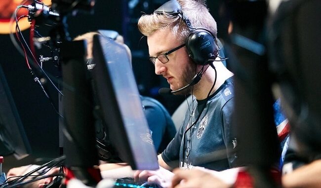 CSGO player smooya